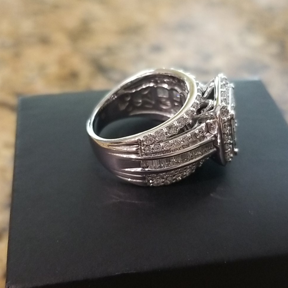 APPRAISED Macy's 14KW 3 CTTW Diamond Ring - SZ 7 - Picture 5 of 9